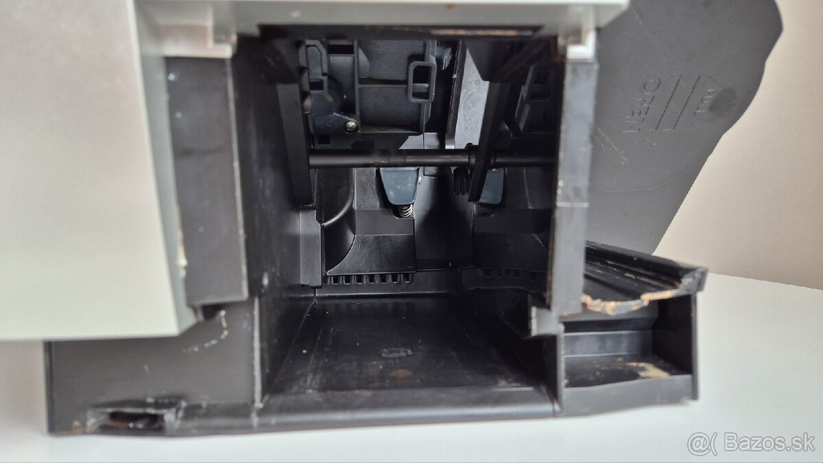 Kávovar DeLonghi Magnifica S - 6