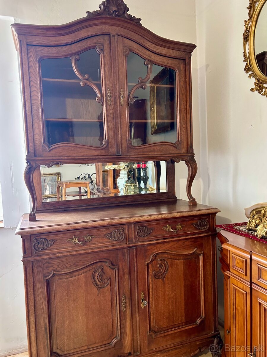 Starožitný drevený príborník - 6