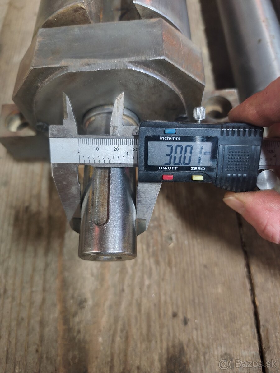 Hoblovací valec 410mm - 6