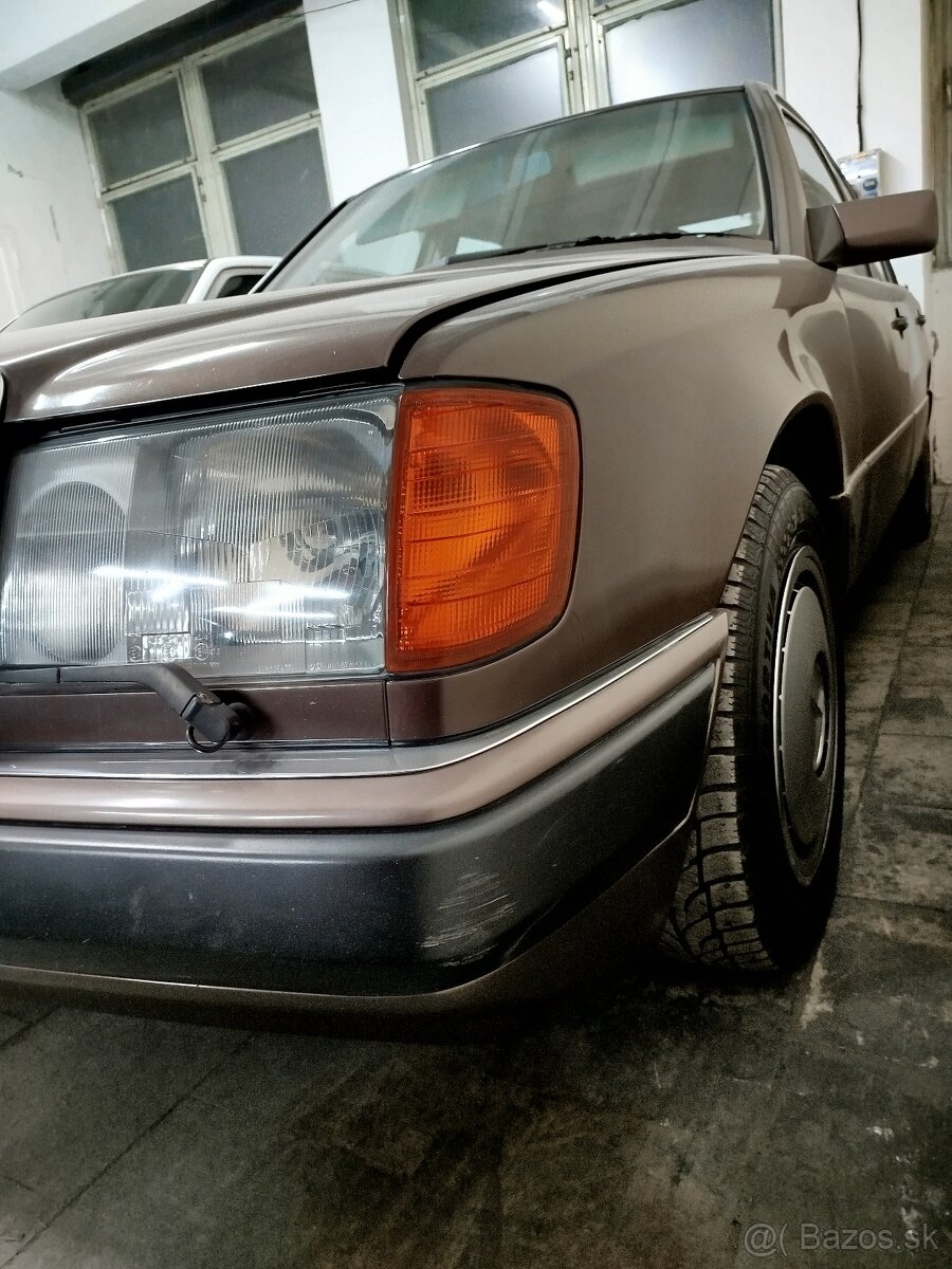Mercedes w124. - 6