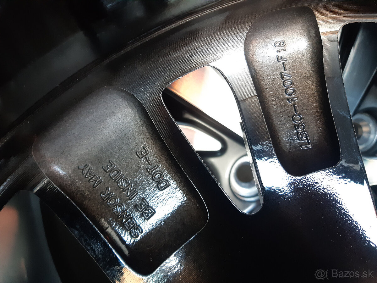 5x114,3 20" Ford Explorer -nová sada - 6