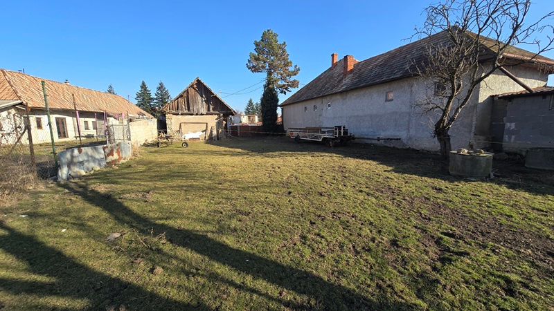 Pozemok v obci Tlmače na Starej ul. o výmere 1616 m2 - 6