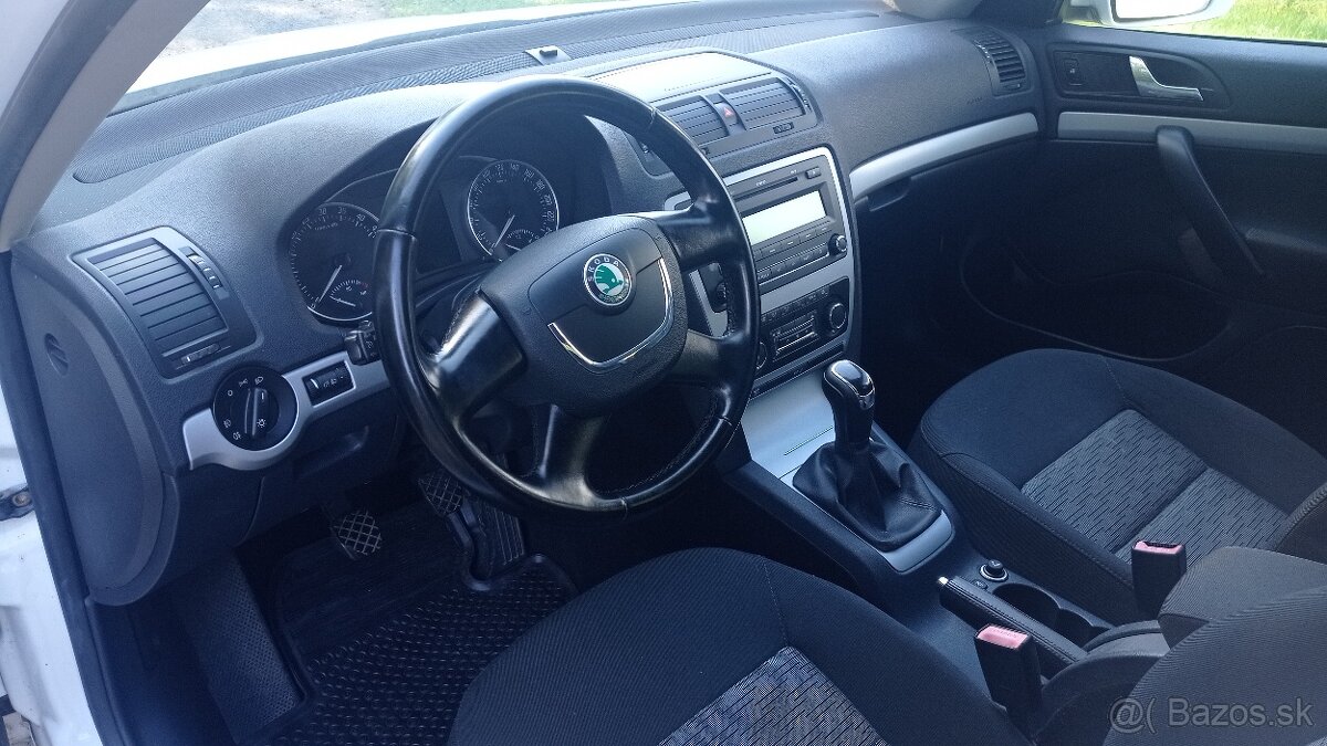 Škoda Octavia, 1,6TDi Manuál - 6