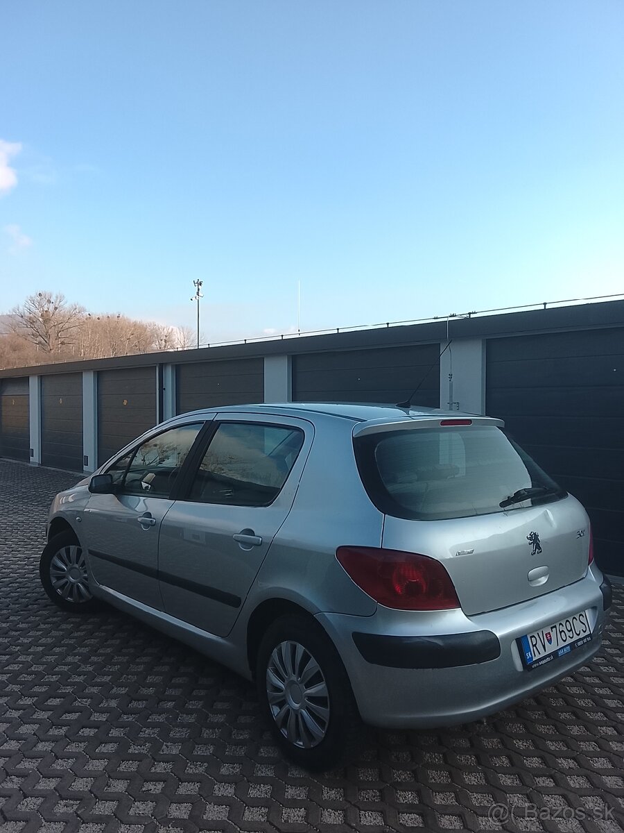 Peugeot 307 Hatchback - 6