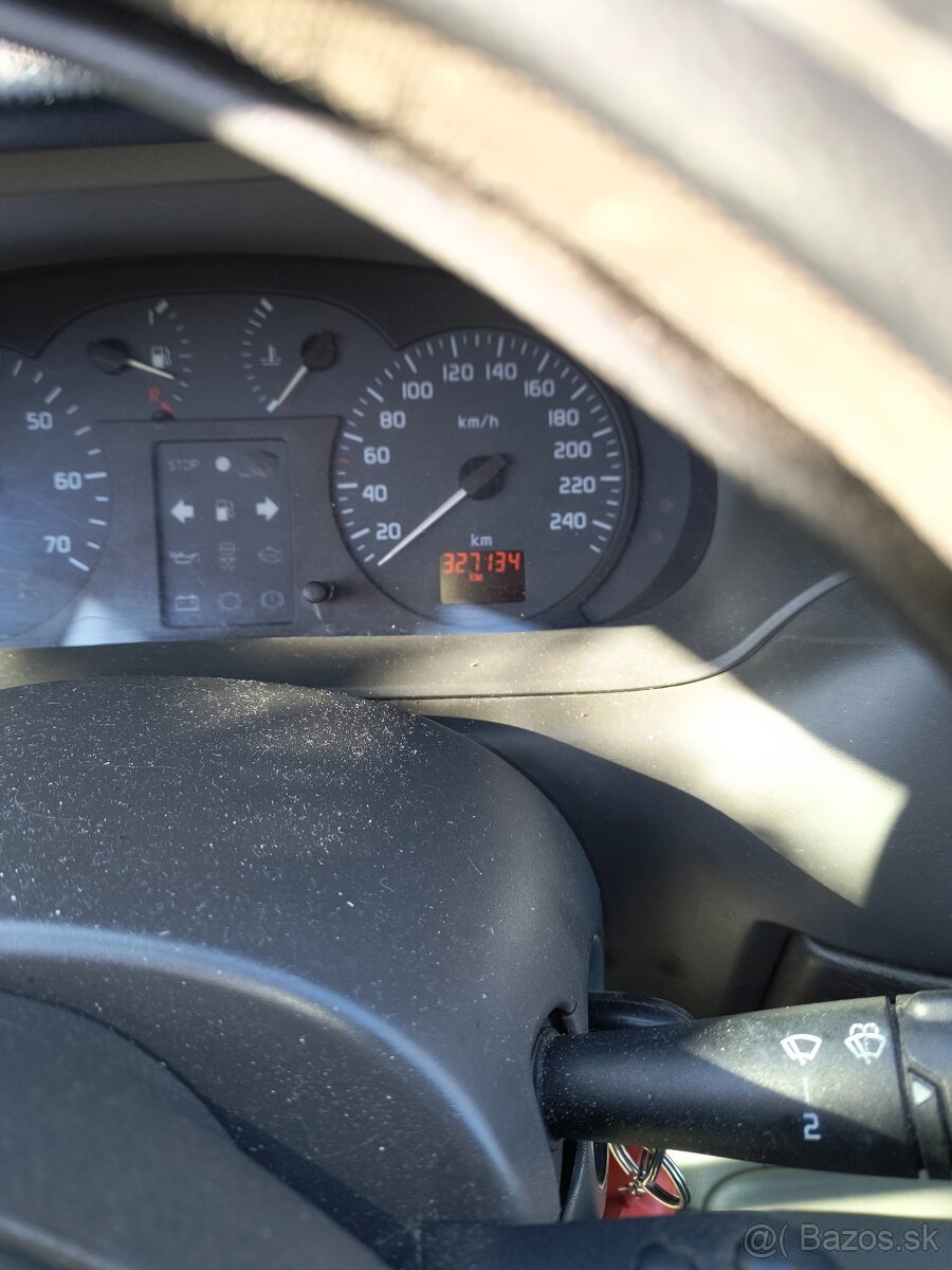 Renault Megane SCENIC - 6