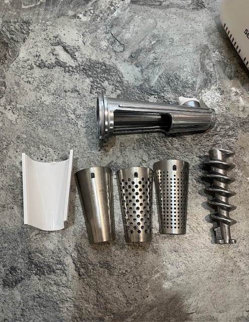 Sencor SMG 4382 mlynček na mäso, strúhač, odšťavo - 6