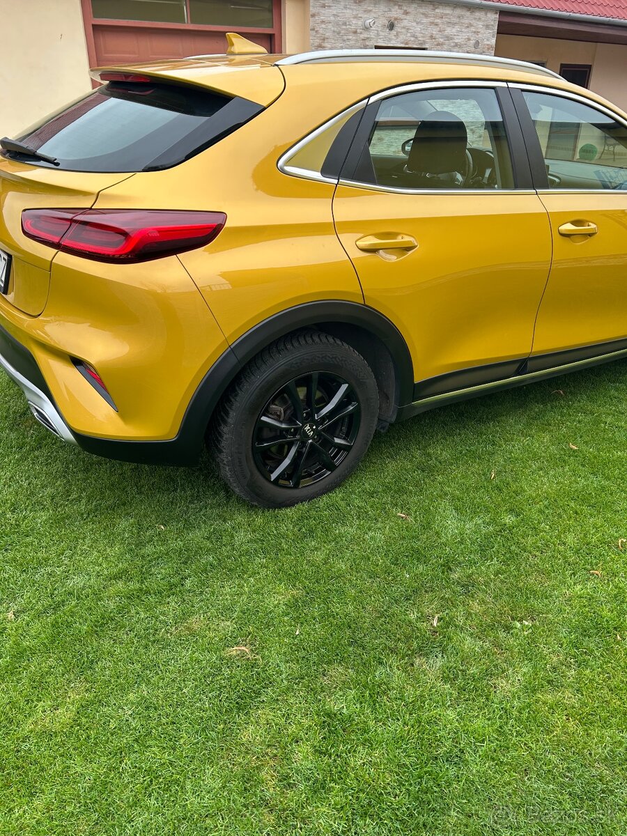 KIA XCeed - 6