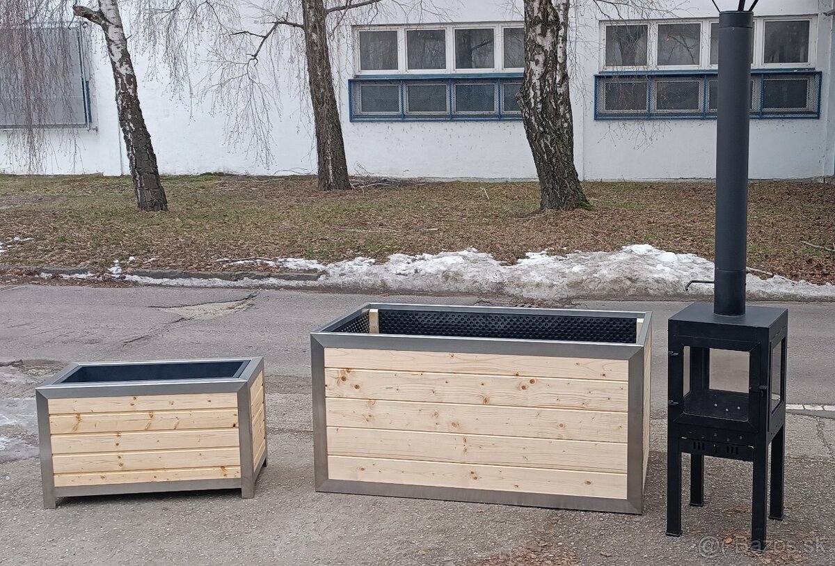 Kvetináč a záhon - 6