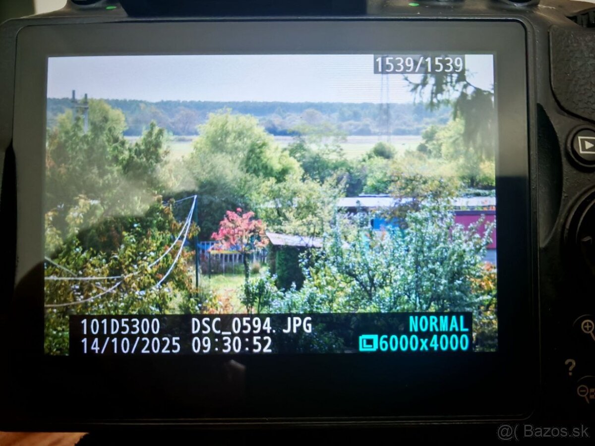 50mm objektiv a blesk Nikon - 6