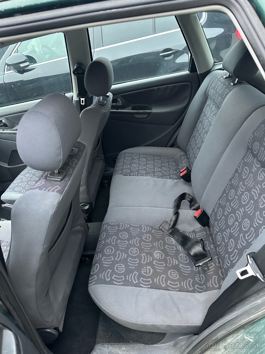 Predám SEAT Ibiza 1.4 2001 - 6