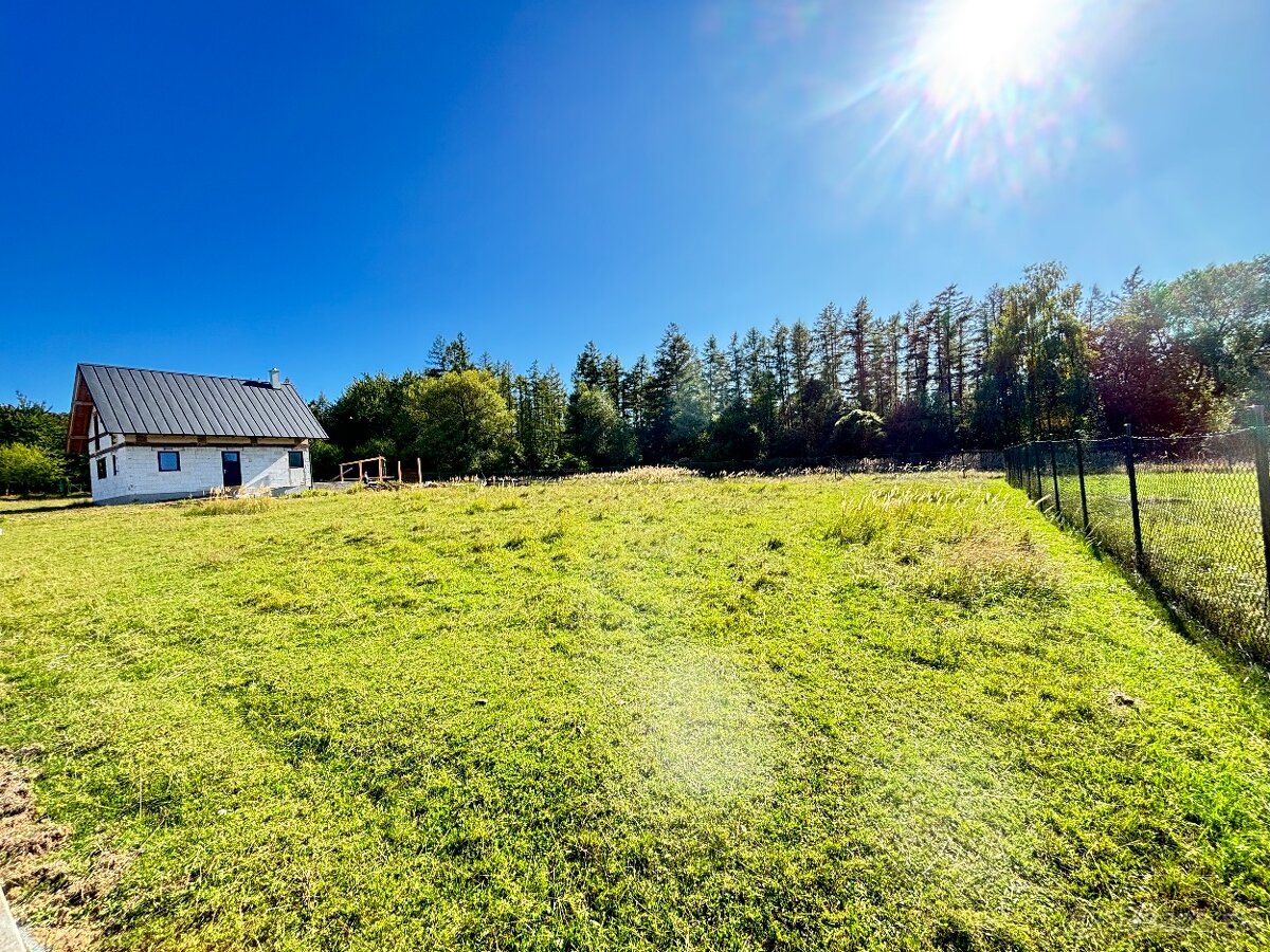 POSLEDNÝ STAVEBNÝ POZEMOK - ZLATNÍCKA DOLINA - 6