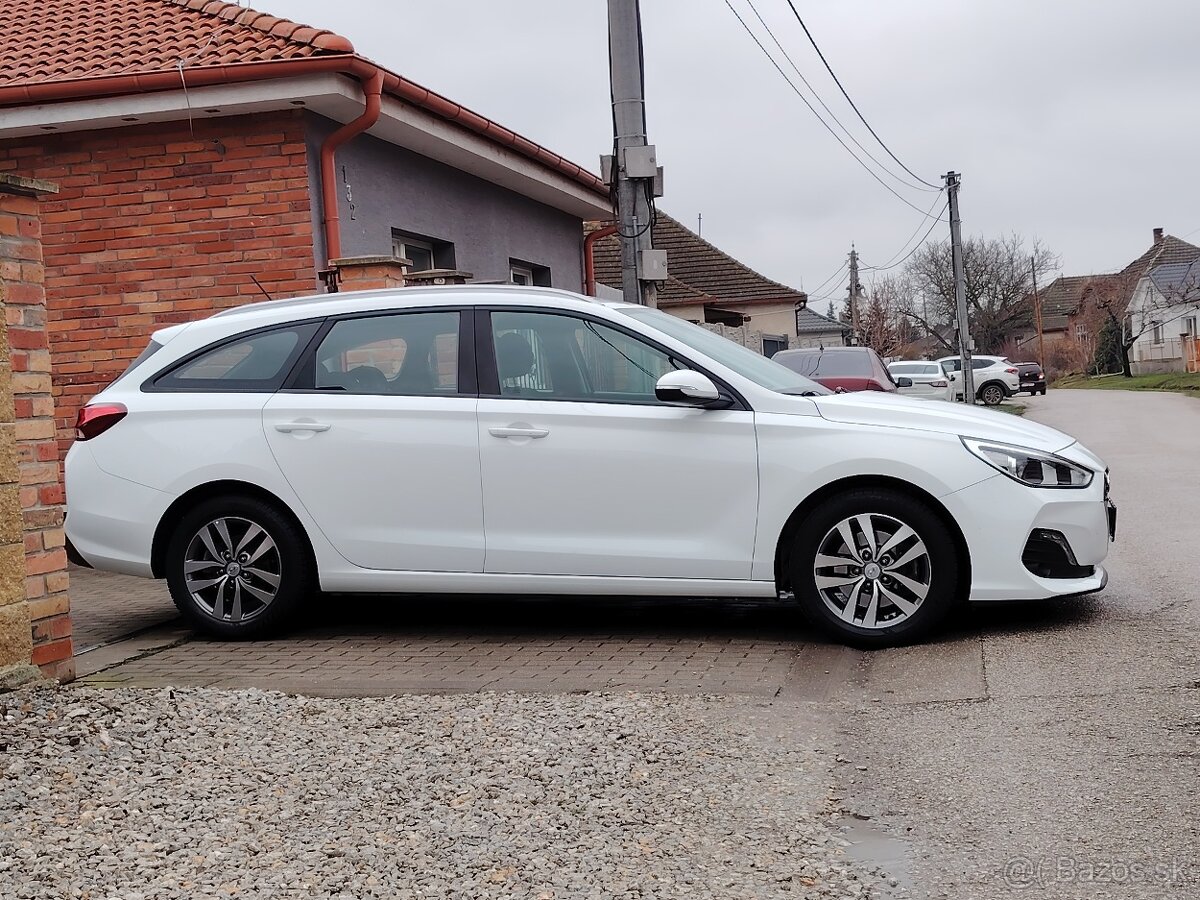 Hyundai i30 cw 1.6crdi SK 1.maj. - 6