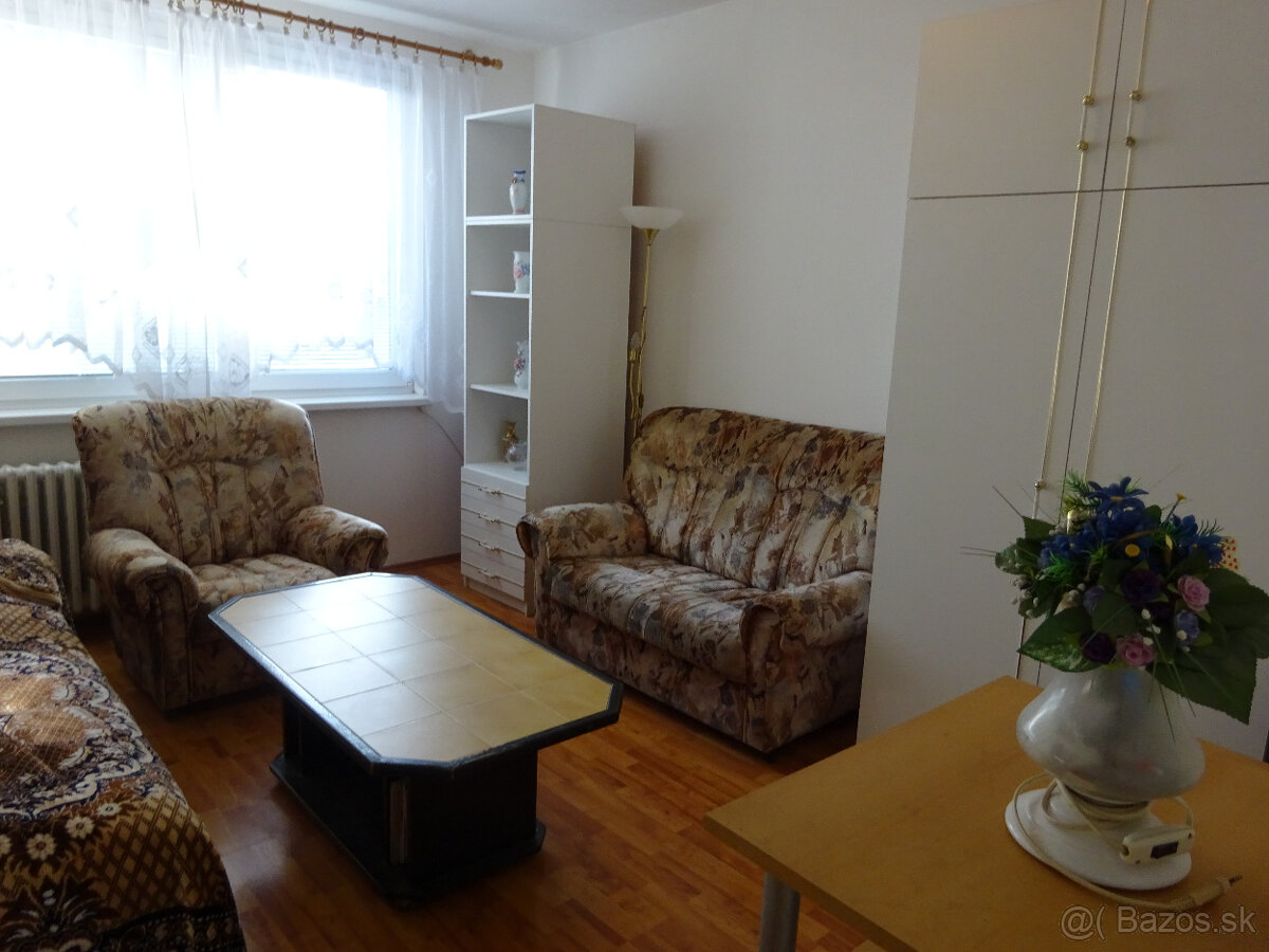 EXKLUZÍVNE, veľký 2izb.byt s balkónom Staré Mesto - 6