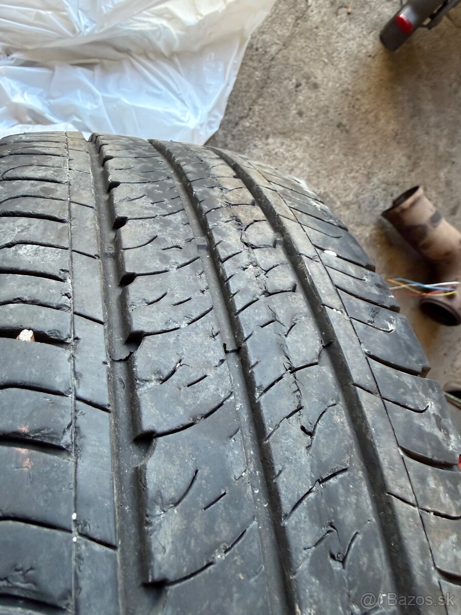 215/65 R16C letné - 6