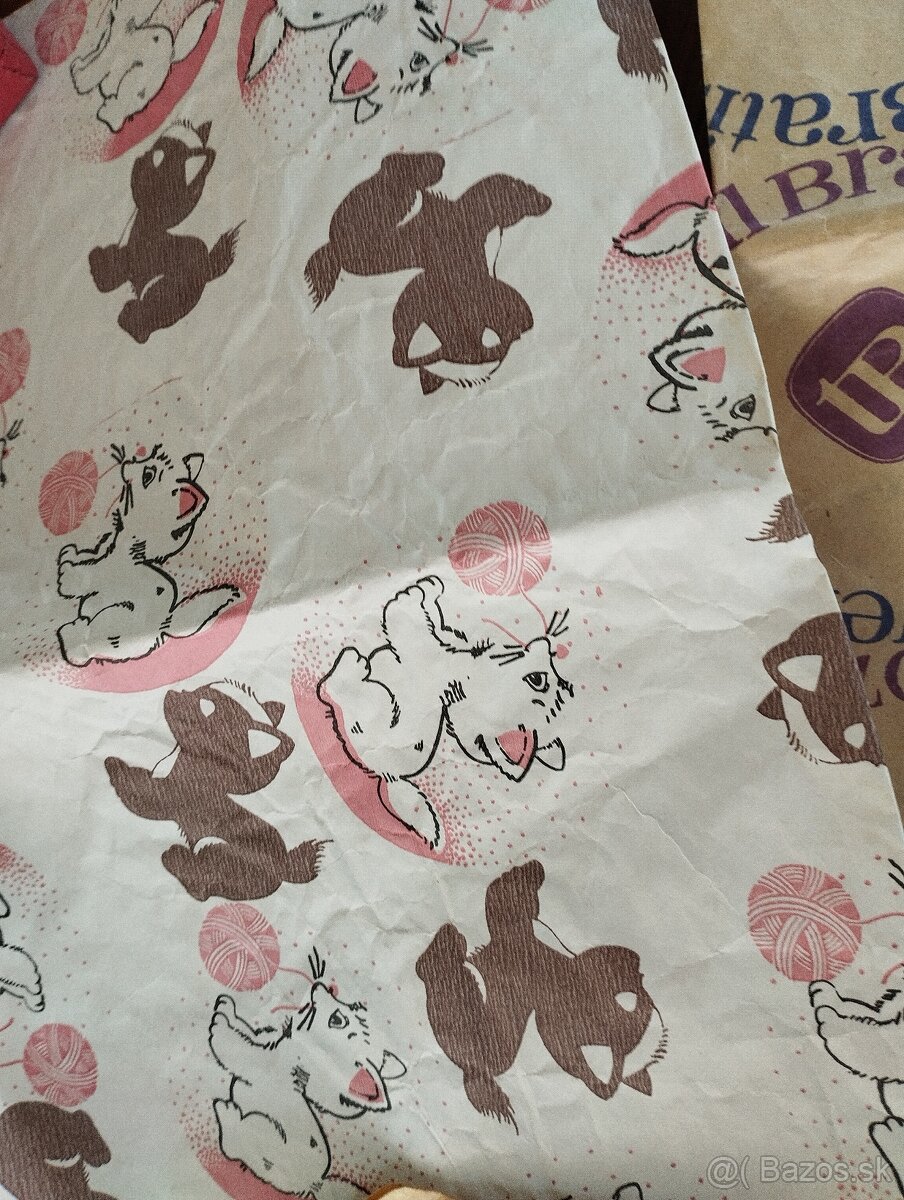 Hračky , baliaci papier - 6