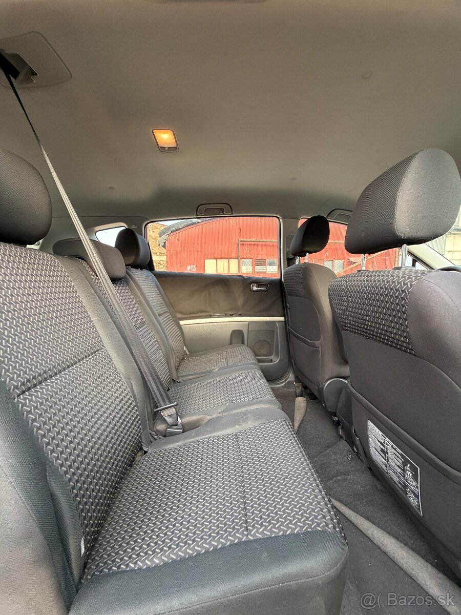 Toyota Corolla Verso 1.8 VVTI - 6