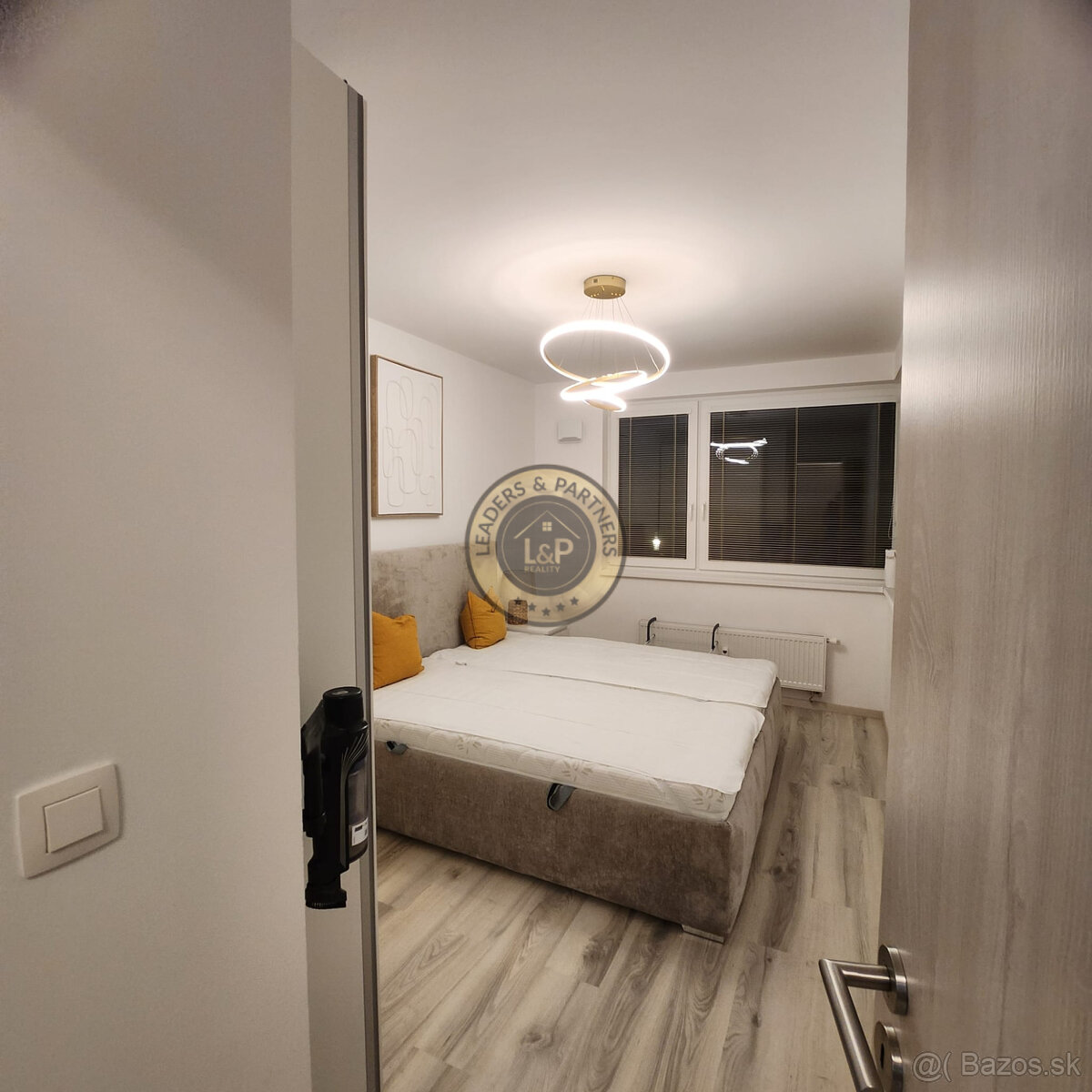 Na prenájom 2-izbový byt v Arborii s parkovaním v garáži - 6