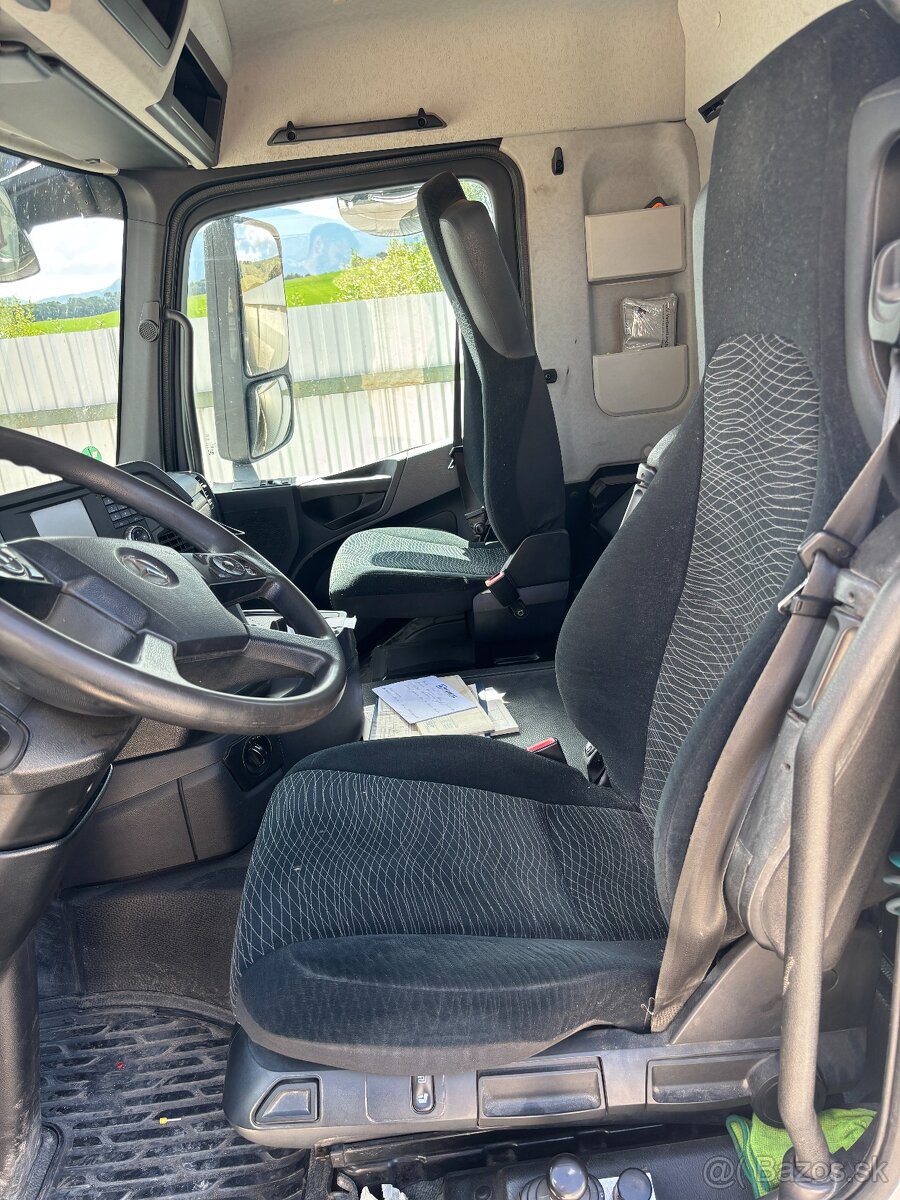 Mercedes Benz Arocs 3243 - 6