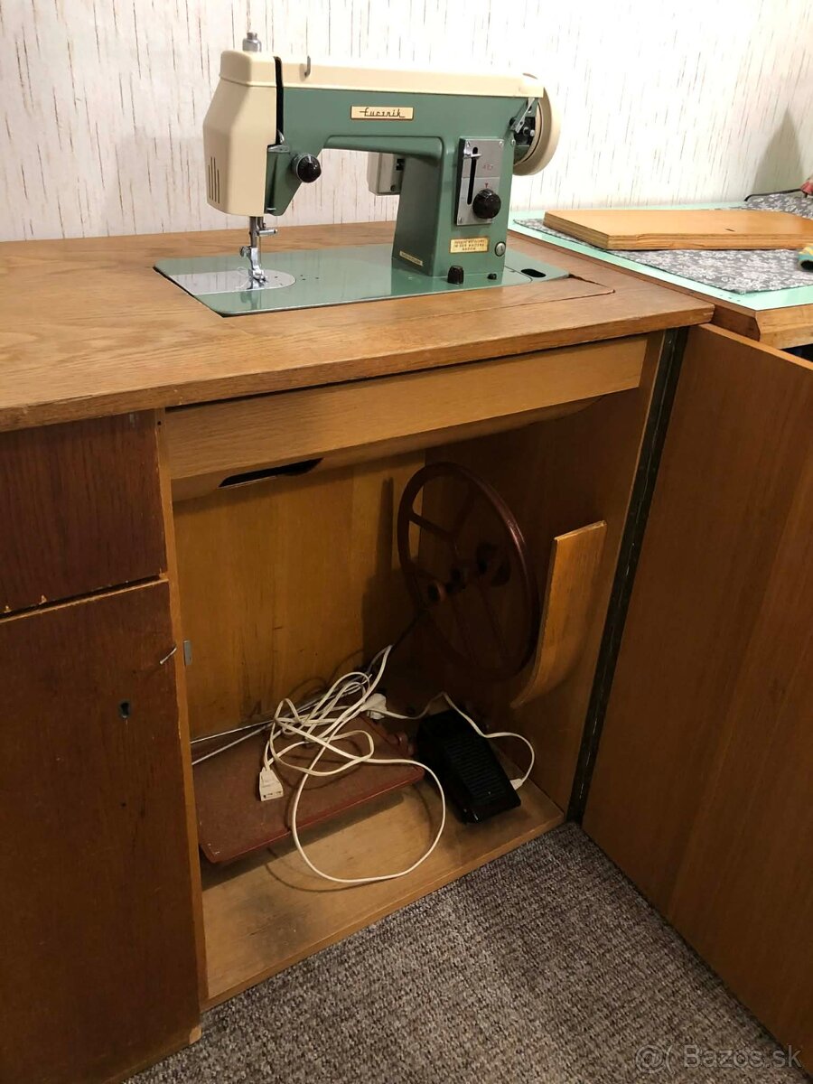 Šijací stroj Lucznik 415 - 6