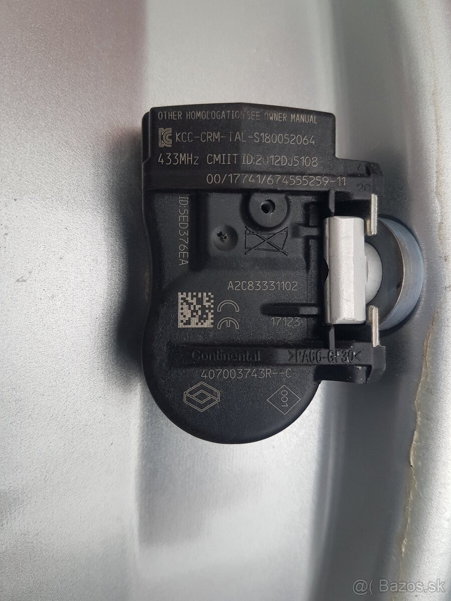 Elektrony Renault R15 4x100 (pneumatiky) - 6