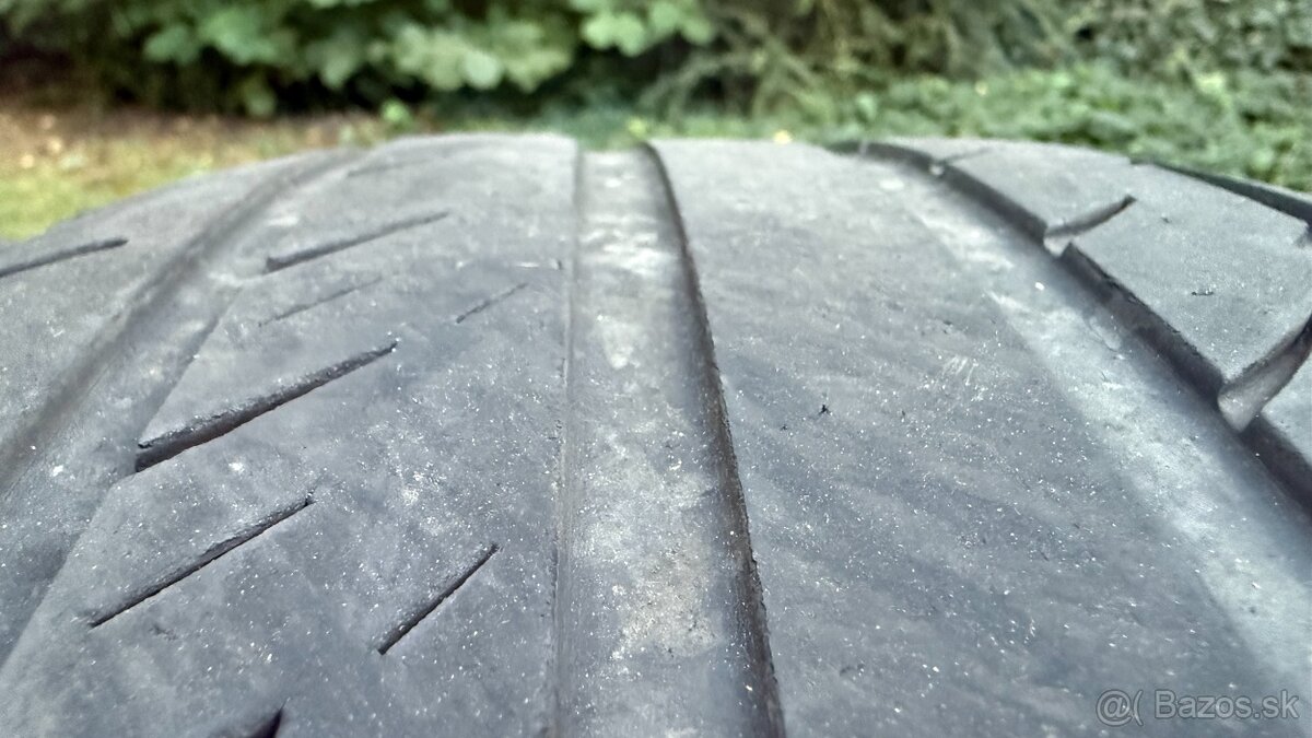 Pneu 235/40 R19 96W XL FR - 6