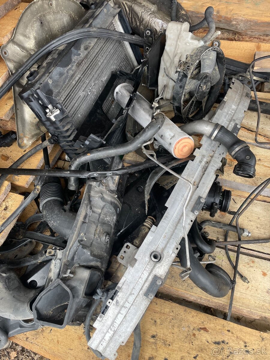 Rozpredám bmw e60 530d - 6