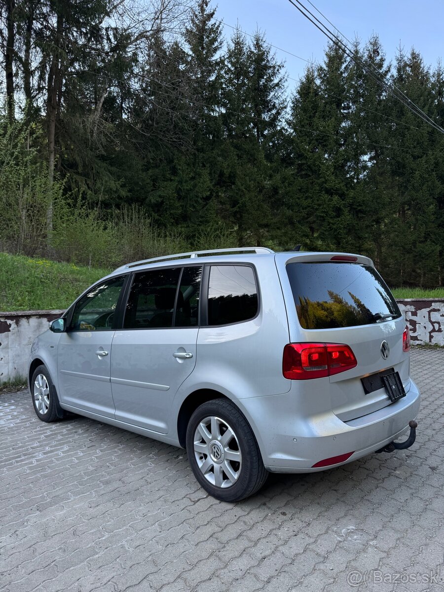 Volkswagen Touran 1.6 TDI 77kw Life, Light & Park Assist - 6