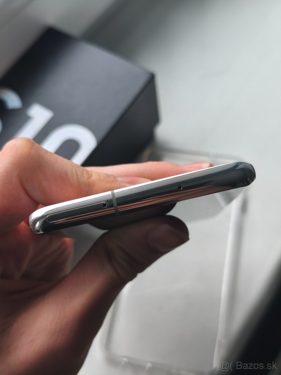 VEĽMI DOBRÝ STAV Samsung S10 - 6