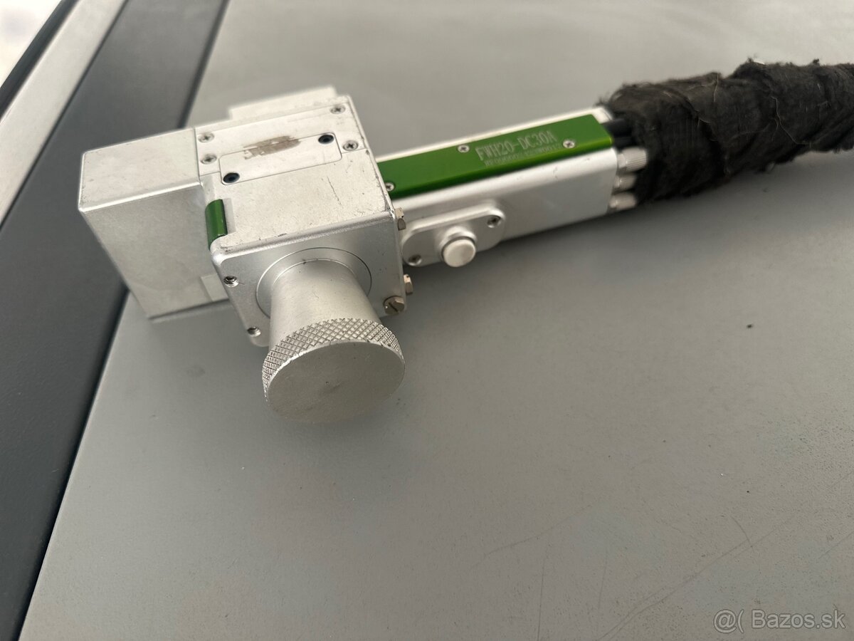 Laser na čistenie 1500W,pôvodná cena 14 000 €,len 121 hodín - 6