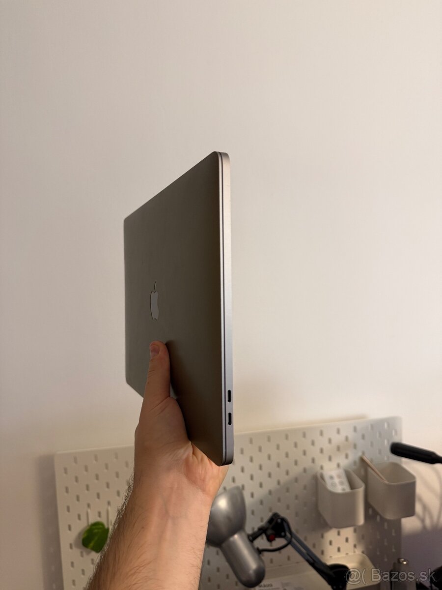 MacBook Pro 13” 2019 - 6
