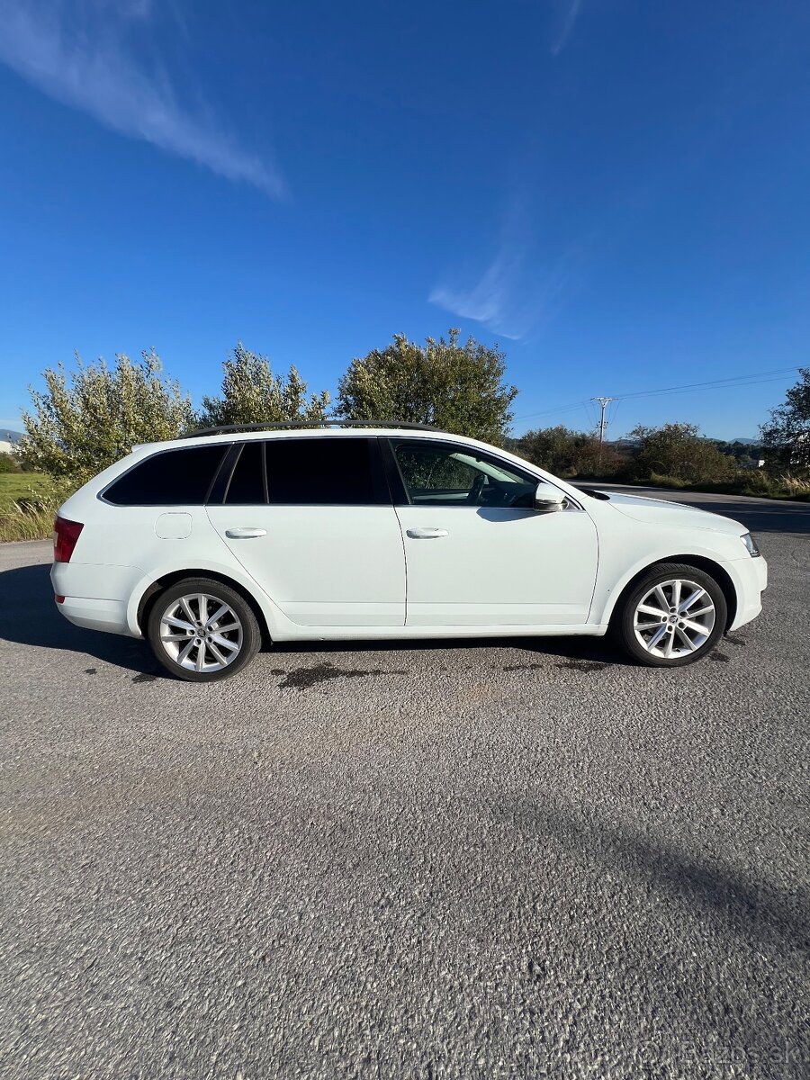 Škoda Octavia 3 1.6 TDI DSG - 6