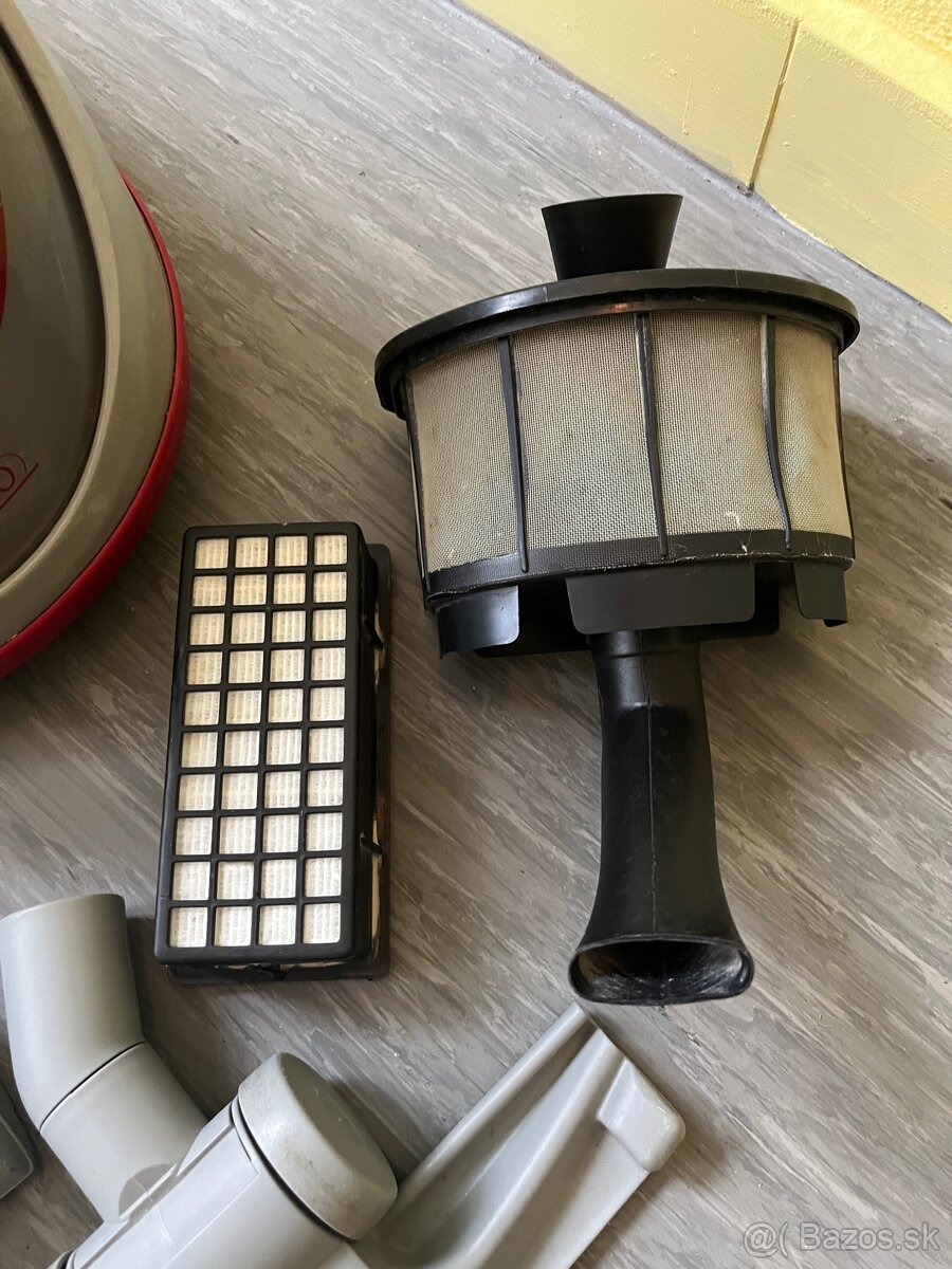 Vodný bezpracový vysávač - 6