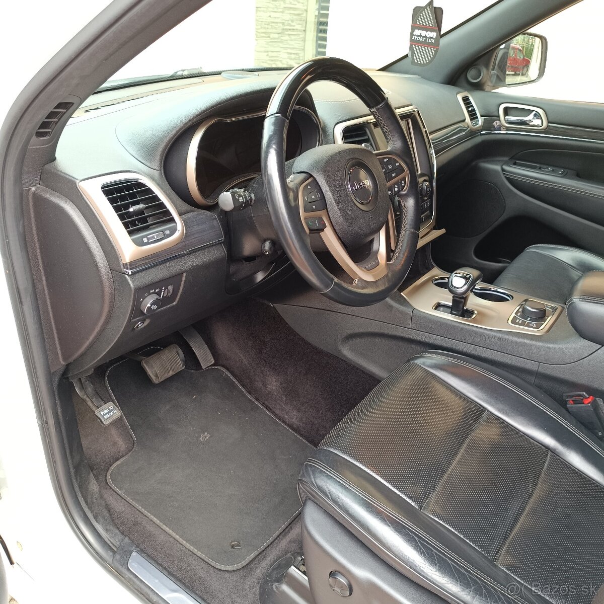 Predám Jeep Grand Cherokee - 6