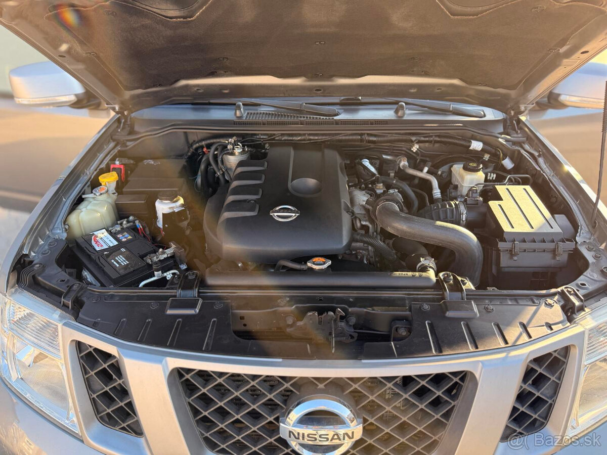 Nissan Navara 2.5 Double Cab - 6