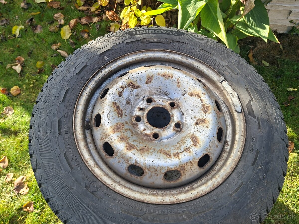 Predám plechové disky so zimnými pneu 205/65 R16C - 6