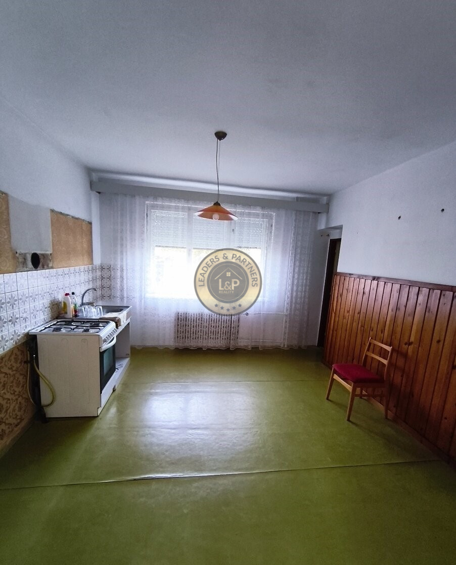 Na predaj 5iz. RD v pôvodnom stave v Holíči - 6