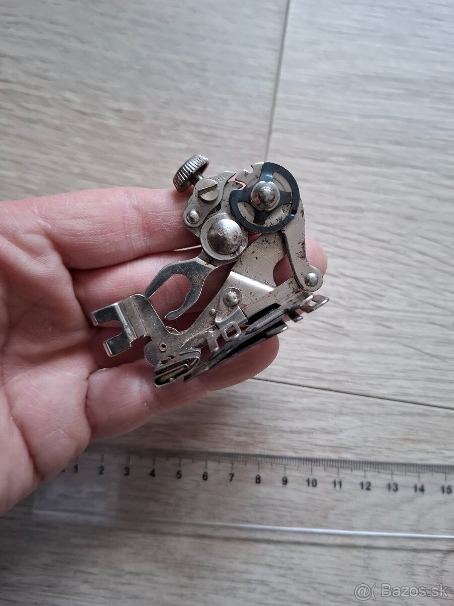 Starožitný nadstavec na šijací stroj - 6