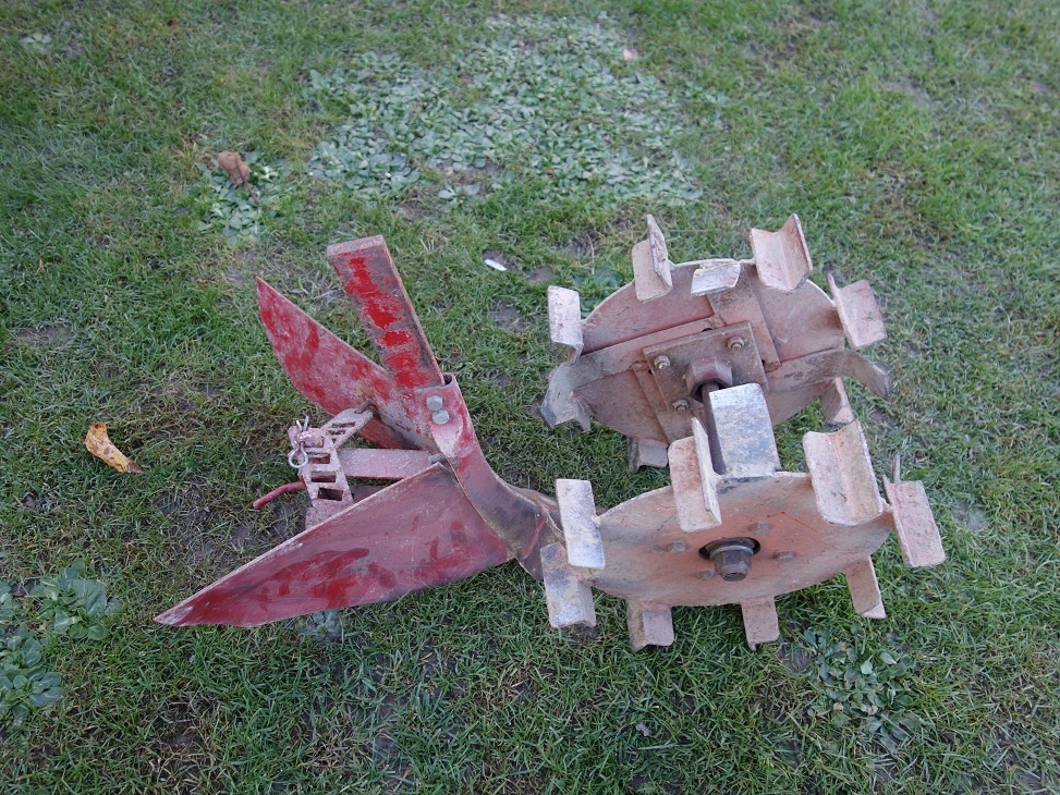 rotavator agzat s obor. kolieskami a radličkou - 6