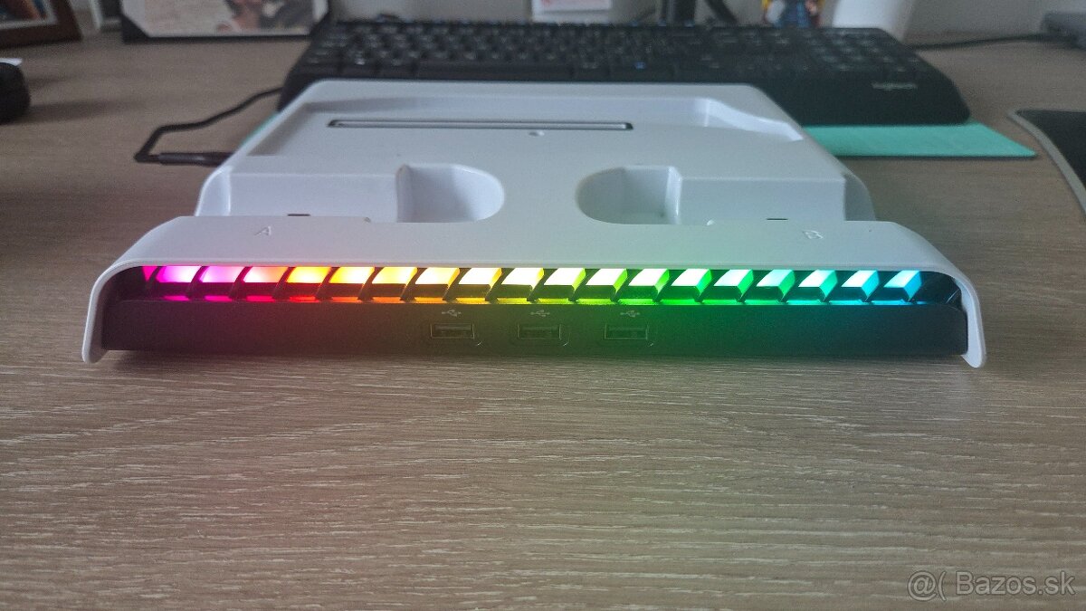 Dokovacia stanica pre PS5 Slim a 2x ovladac - 6