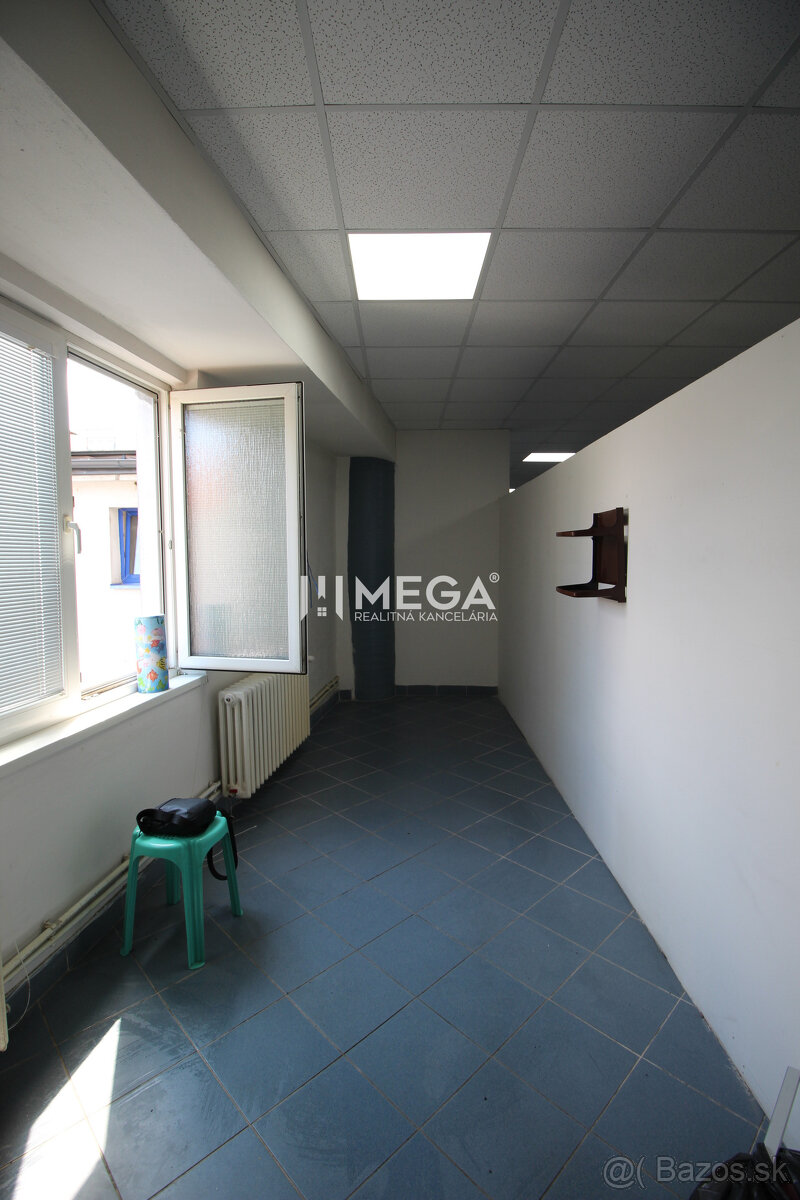 Na prenájom - priestor 185 m2 v centre mesta Humenné - 6