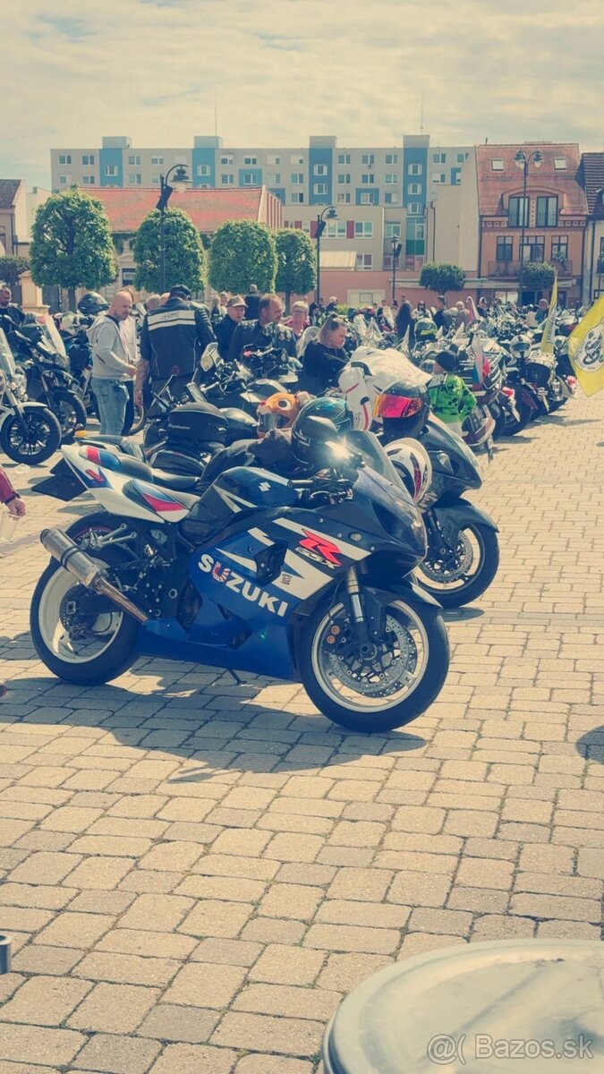 Suzuki GSX-R 600 - 6