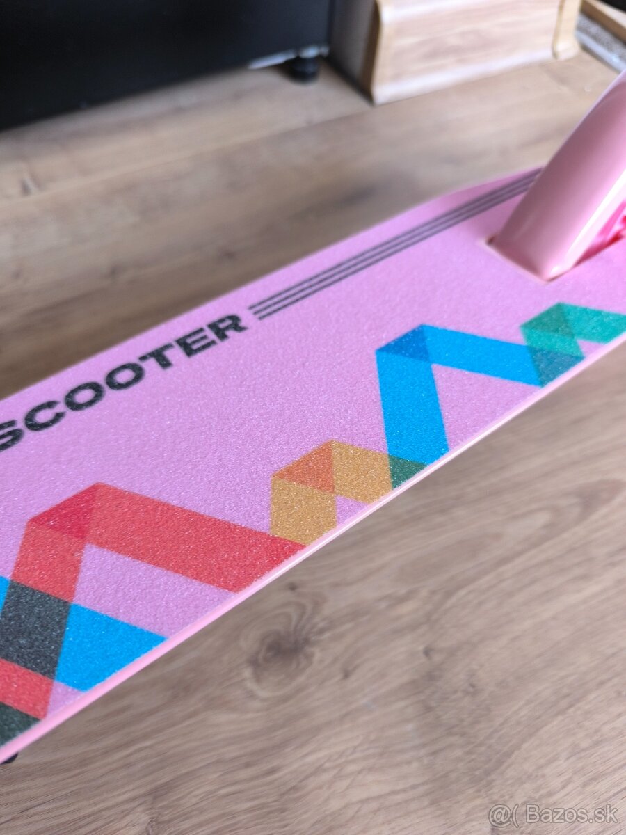 Nová svietiaca dievčenská.kolobežka - 6