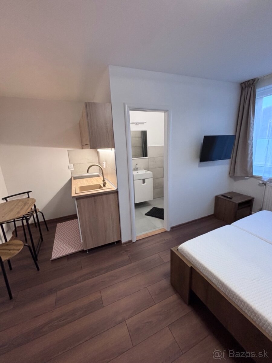 Ponúkam do dlhodobého prenájmu garsónku. - 6