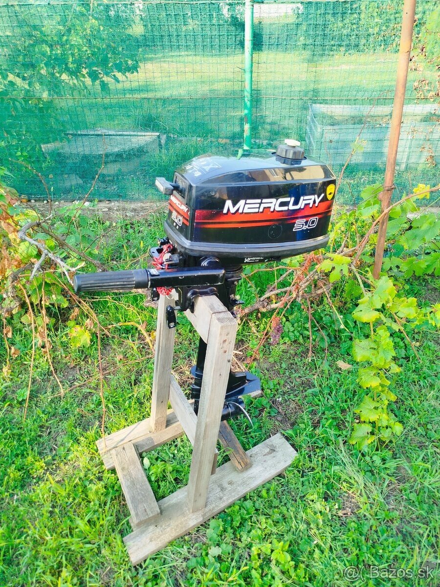 ZÁVESNÝ LODNÝ MOTOR MERCURY 5HP - 6