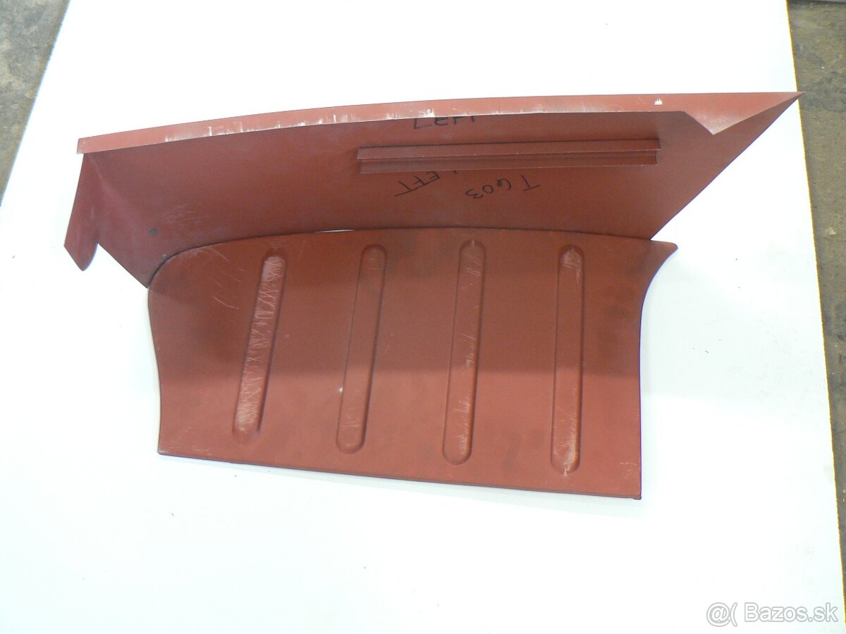 Zadní část zadního blatníku Tatra 603 - 6