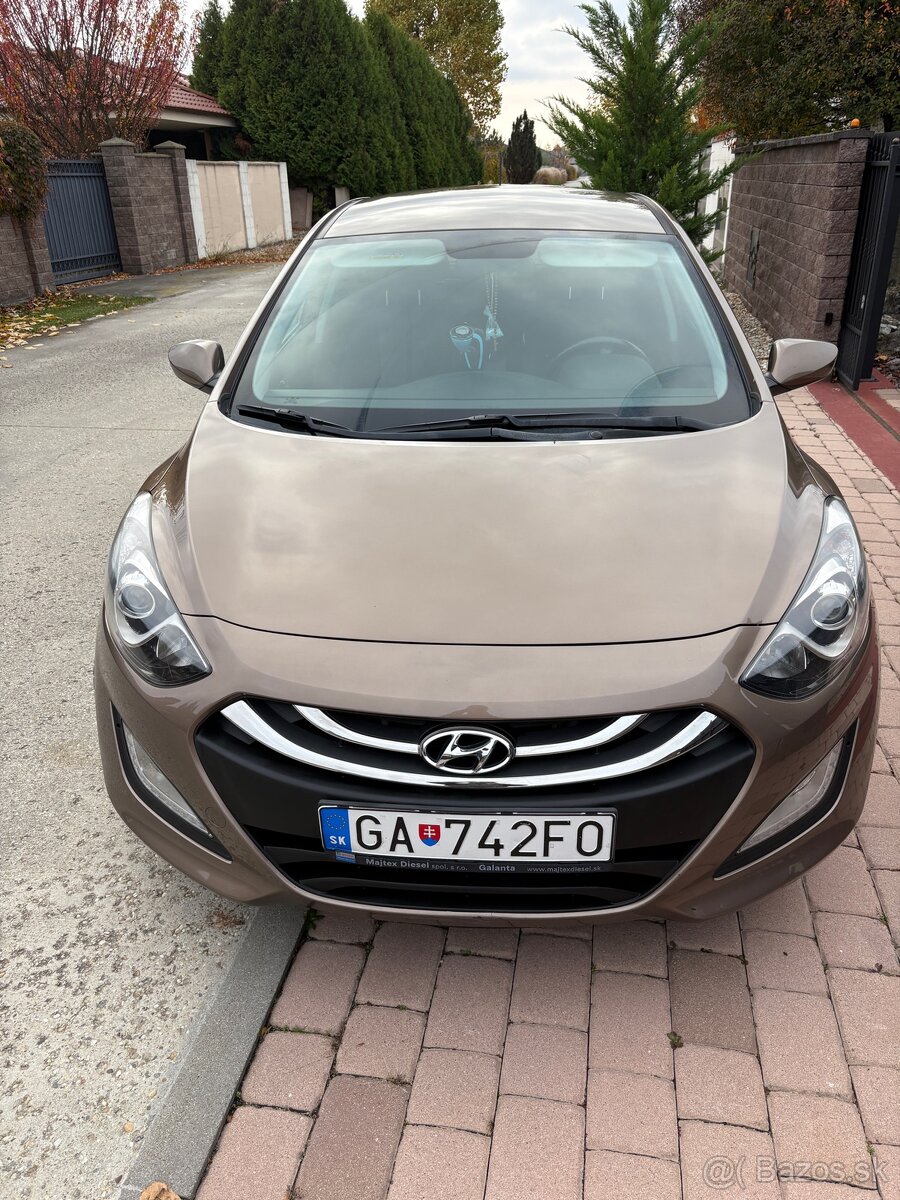 HYUNDAI i30 COMBI 1.6 CRDi 94 kW , 97 000 km, TOP STAV - 6