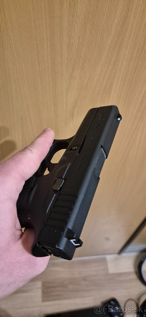 Umarex airsoft glock 42 - 6