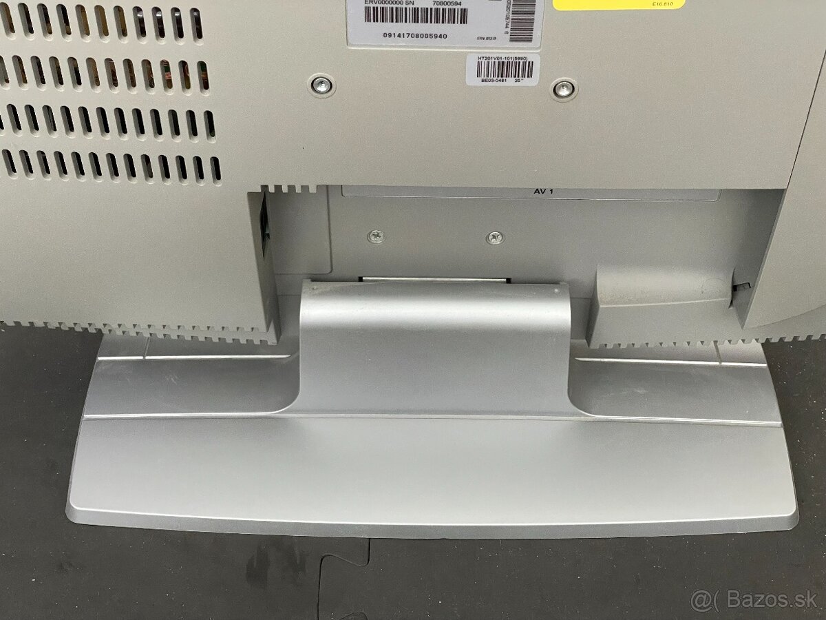 Darujem televízor GRUNDIG LCD 51-5710 - 6