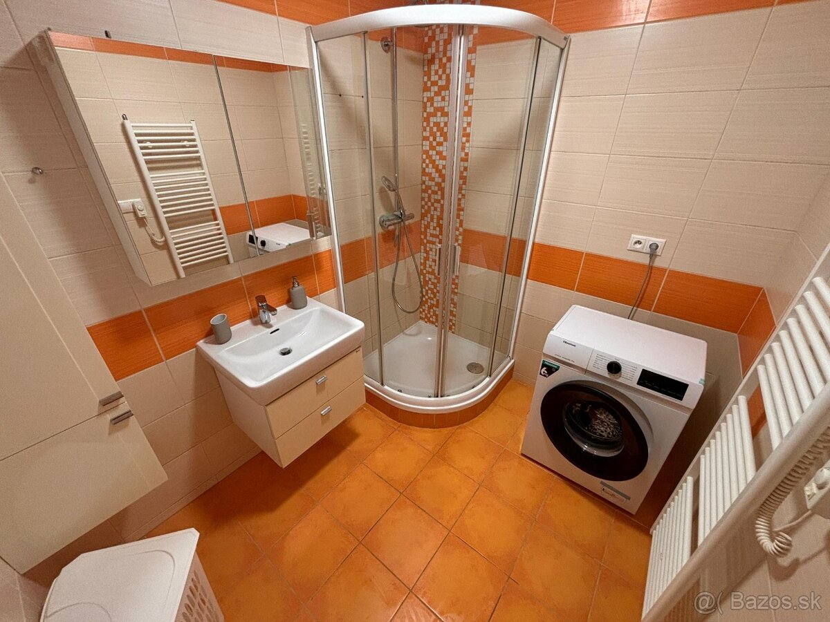 Prenájom 2-izbového bytu s garážovým parkovaním na Zongorke - 6