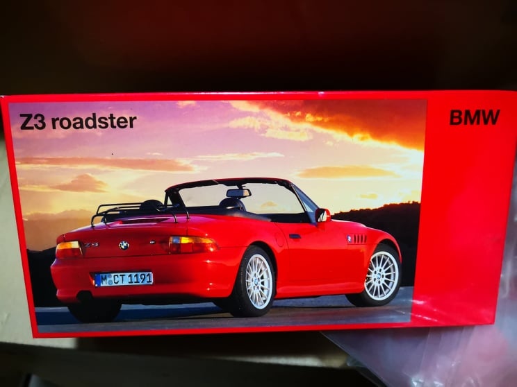 1:18 UT models, BMW - 6